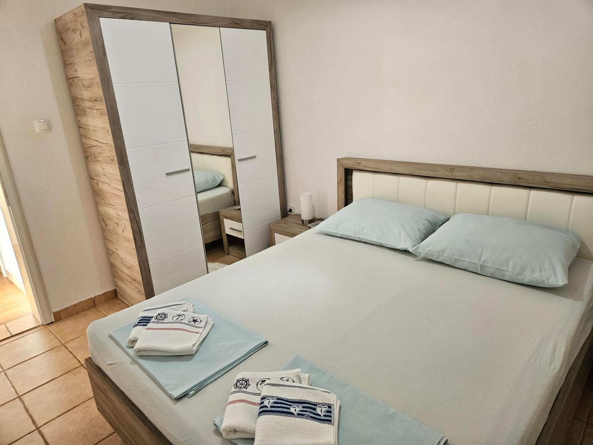 Apartments Mara Splitska Kültér fotó